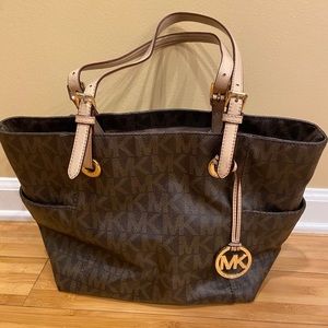 Michael Kors Tote Bag!